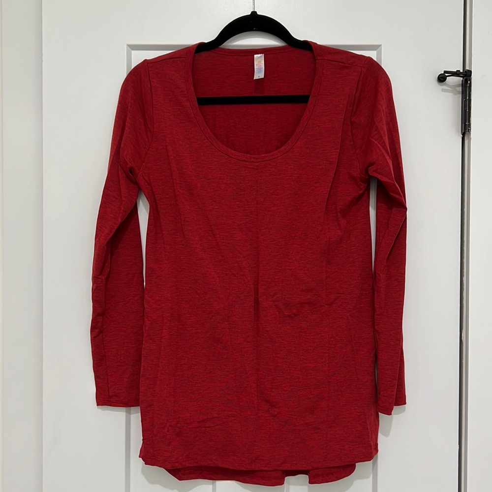 LuLaRoe Lynnae long sleeve shirt